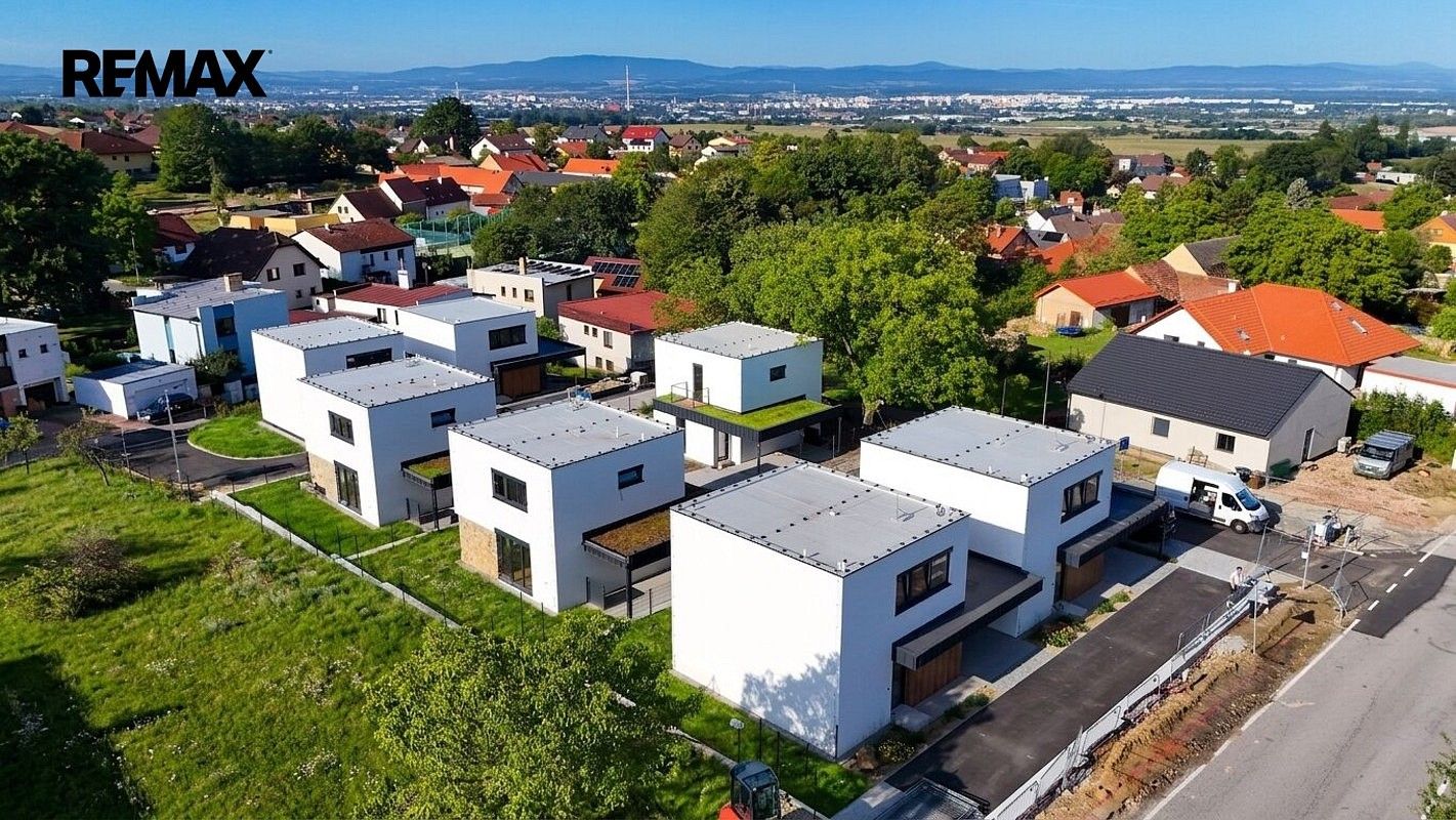 Rodinné domy, Hůry, okres České Budějovice, Jihočeský kraj, 96 m² - 2