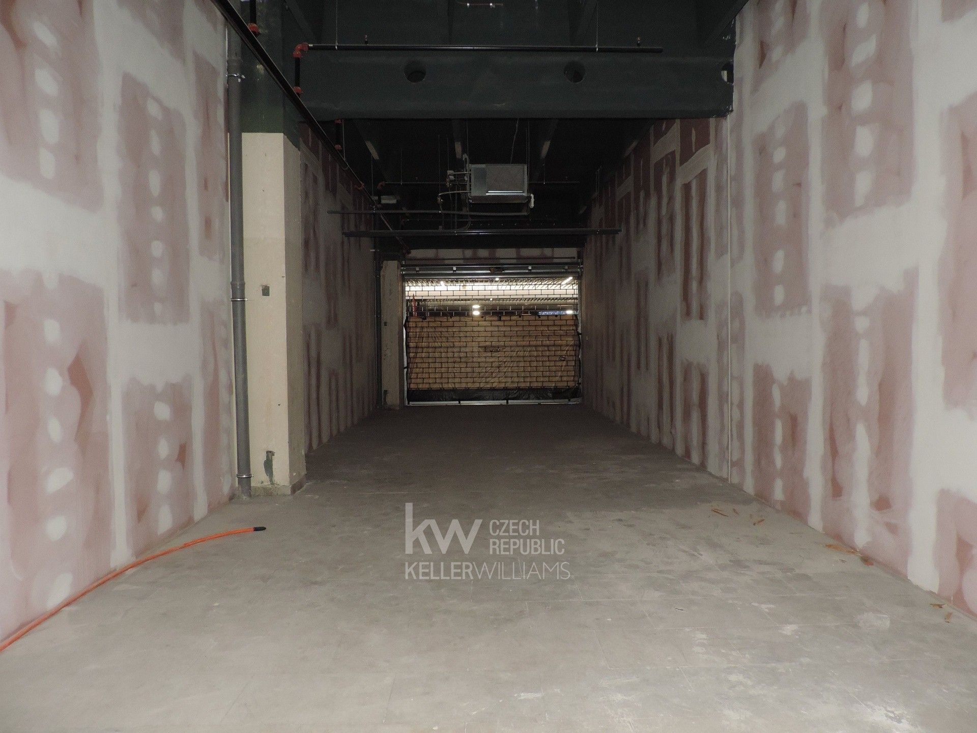 Pronájem obchodní prostory - Dukelská třída, Hradec Králové, 78 m²