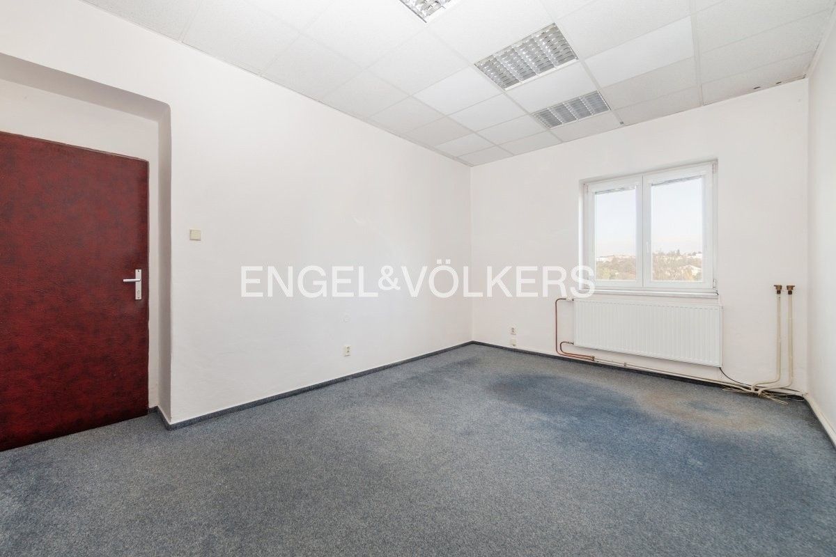 Pronájem kancelář - Lobezská 107, Plzeň Lobzy, 16 m² - 2