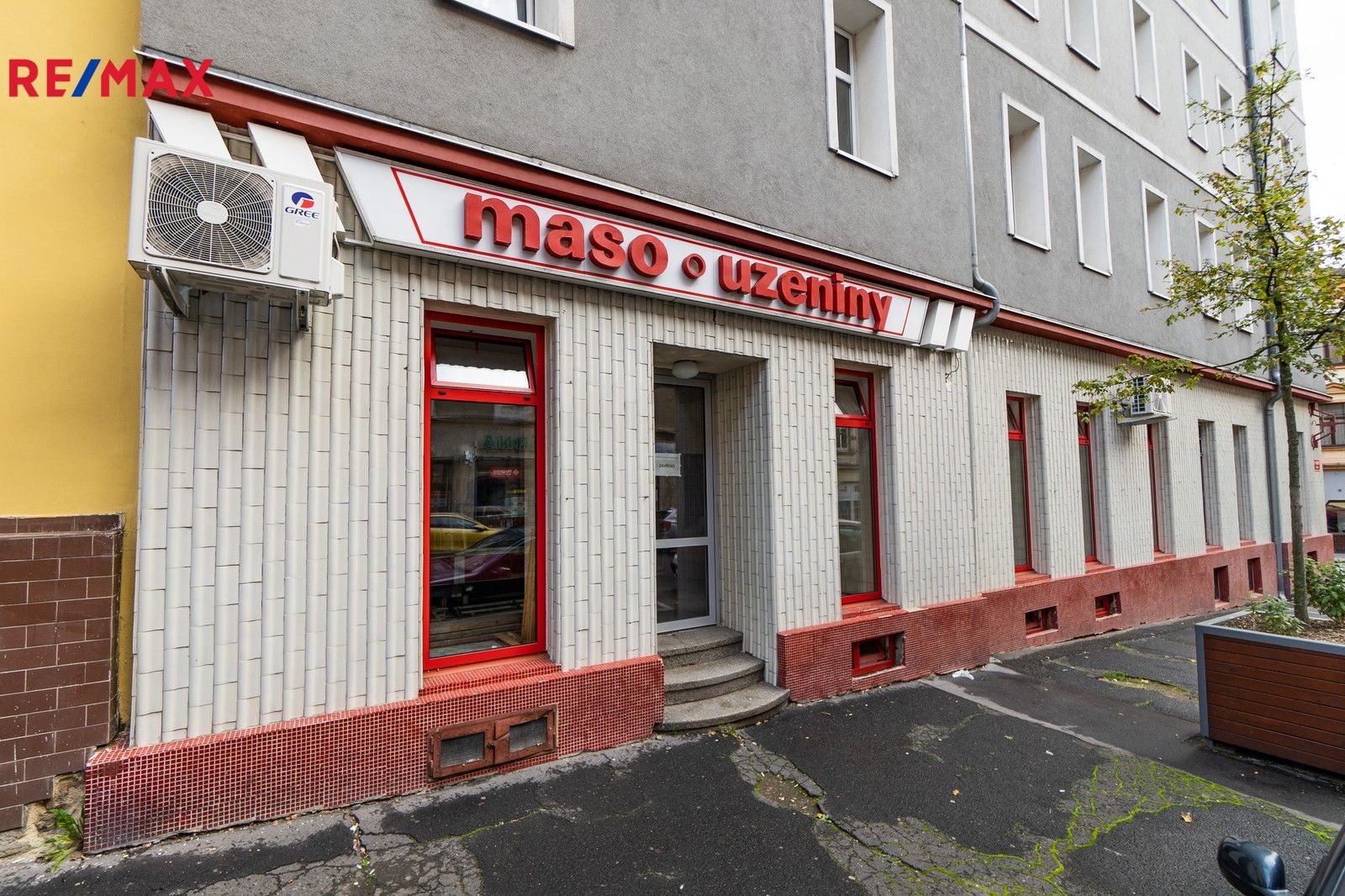 Prodej obchodní prostory - Ruská 137, Děčín, 781 m²