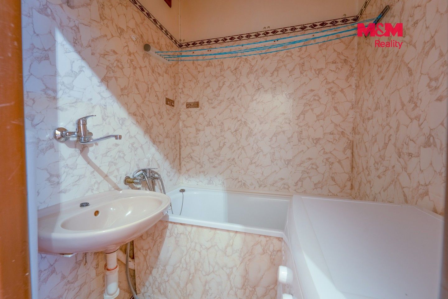 Prodej byt 2+1 - Čs. armády, Kraslice, 54 m² - 5