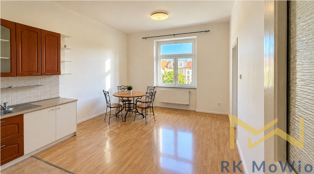 2+kk, Janovského, Praha, 47 m² - 1
