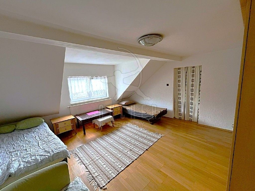 Prodej byt 4+1 - Pod Parkem, Dalovice, 95 m² - 5