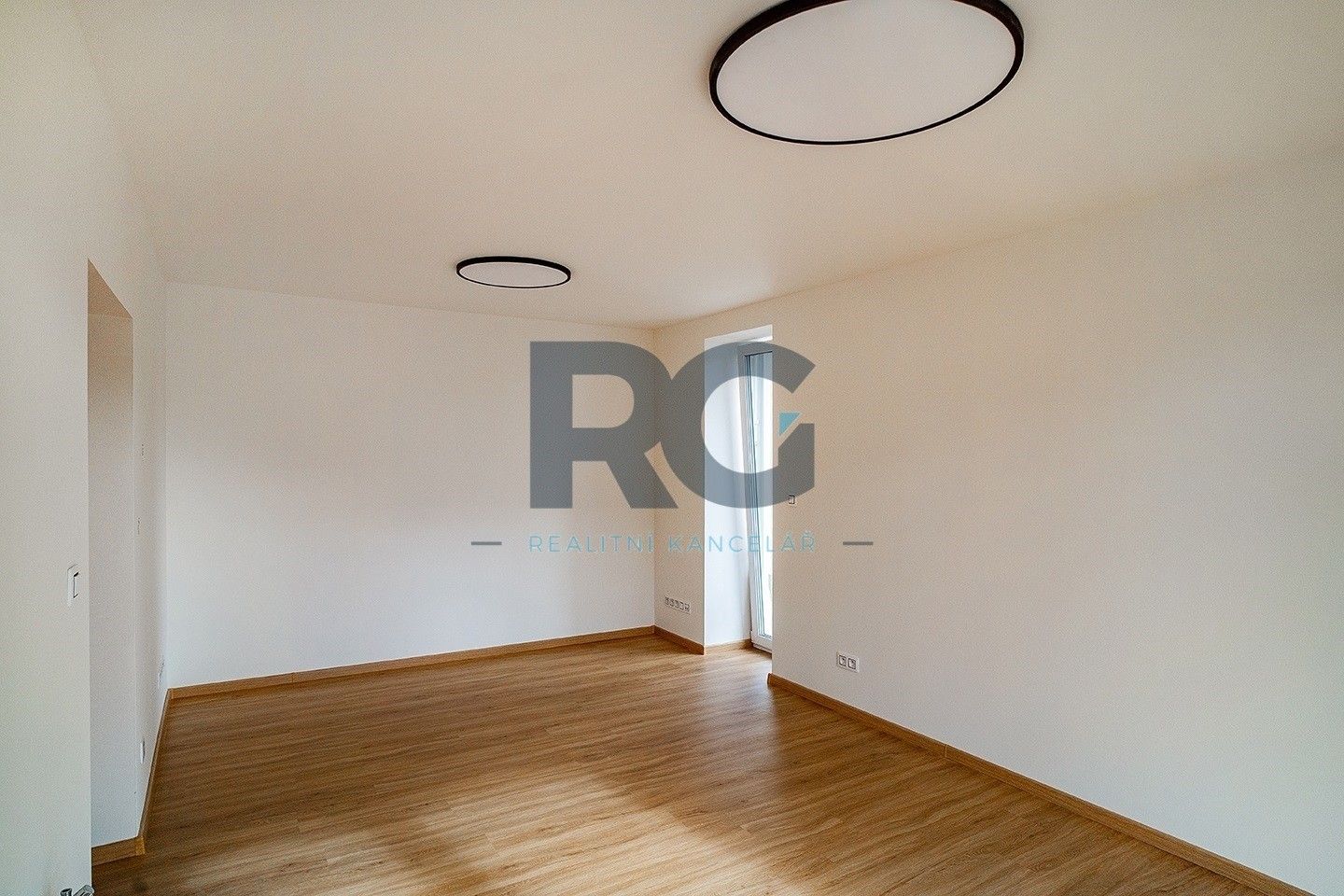 Prodej byt 1+kk - Velešínská 405, Praha Letňany, 34 m² - 5