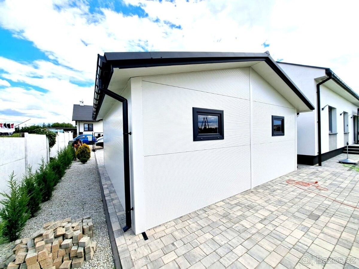 Prodej garáž - Skalička u Hranic, 753 52