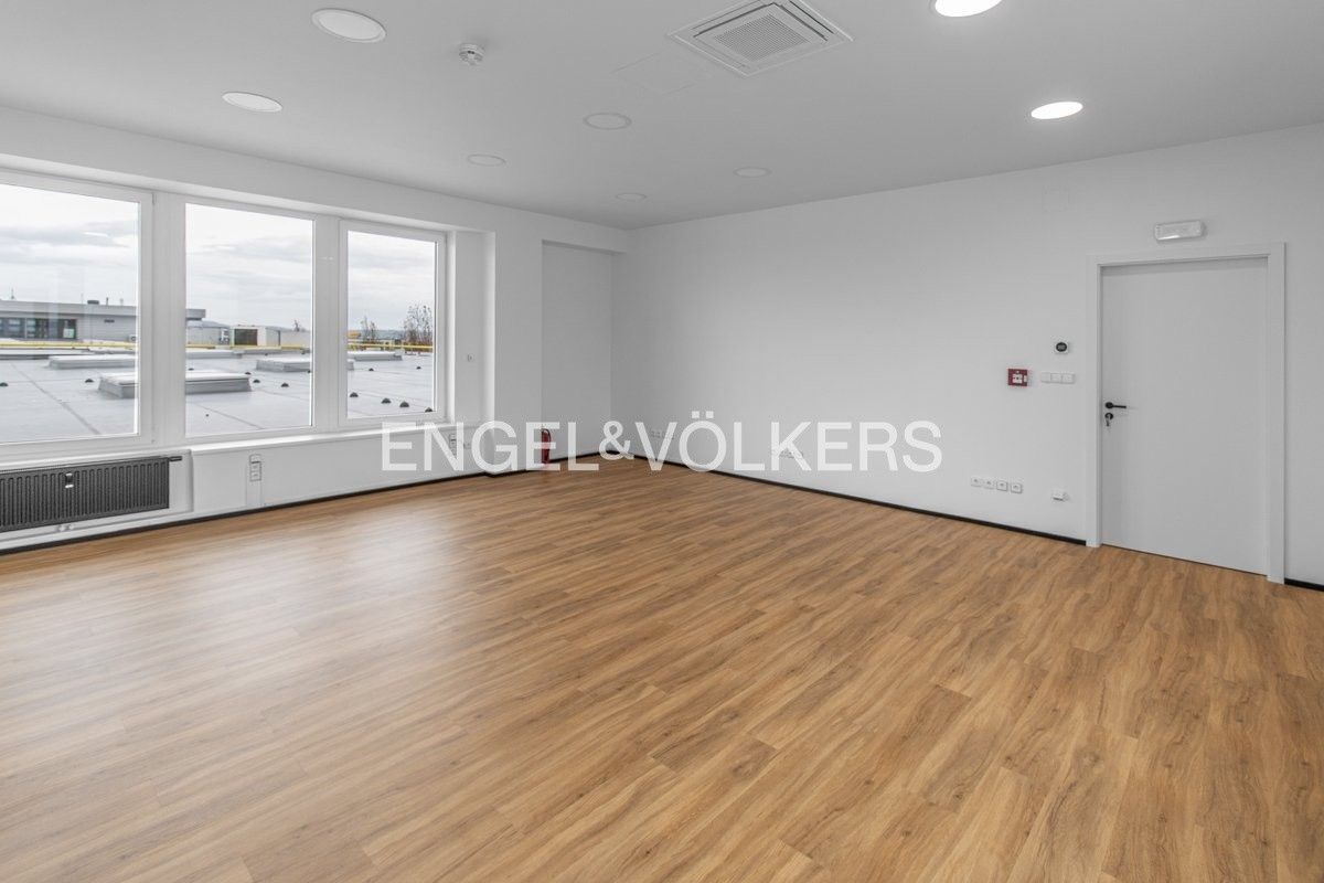 Pronájem sklad - Modletice, 147 m²