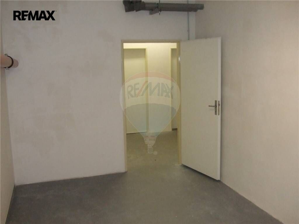 Sklad · 16 m² · Randova 3167, Praha Smíchov - 3