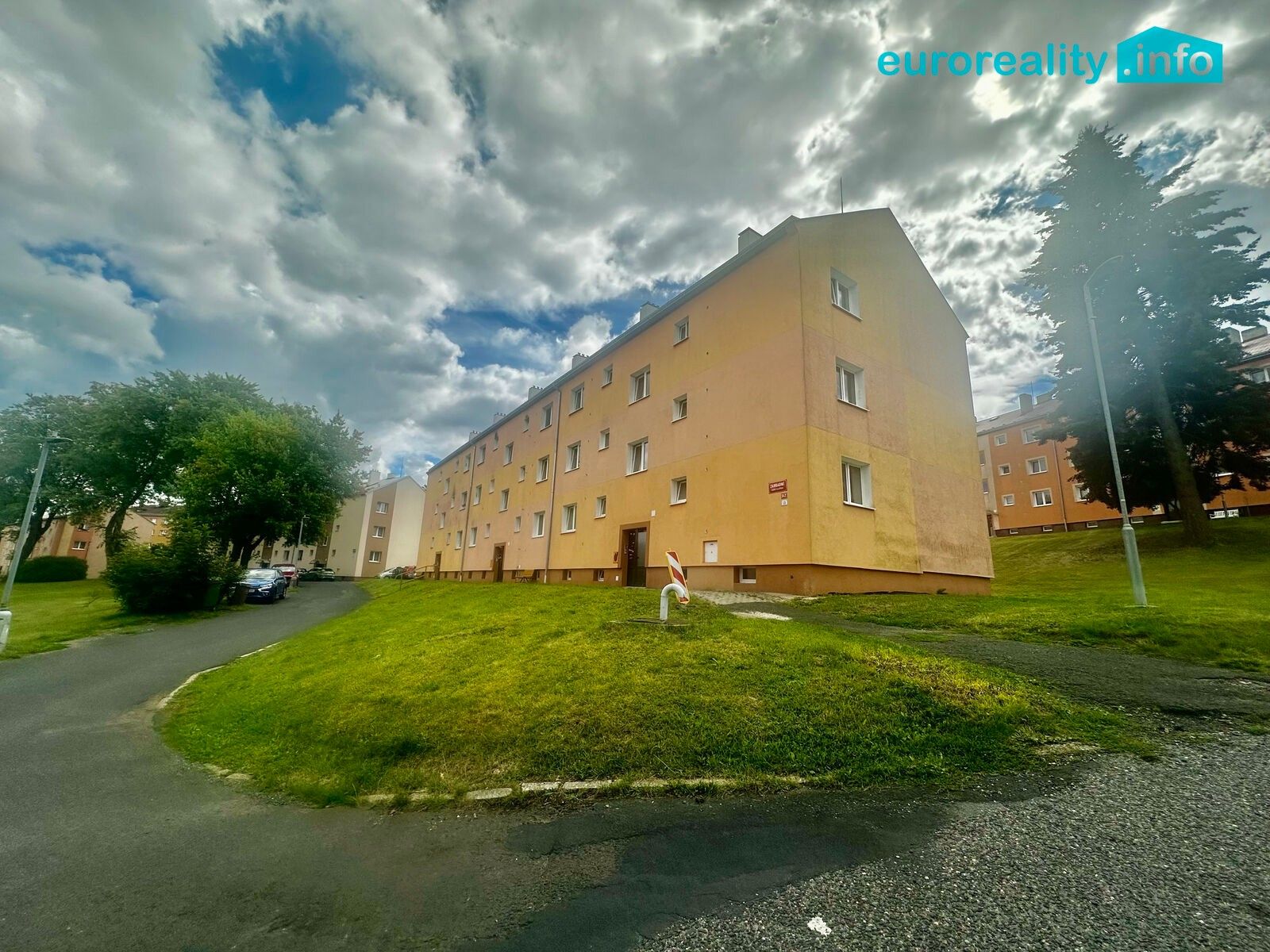 2+1, Zahradní, Horní Slavkov, 57 m²