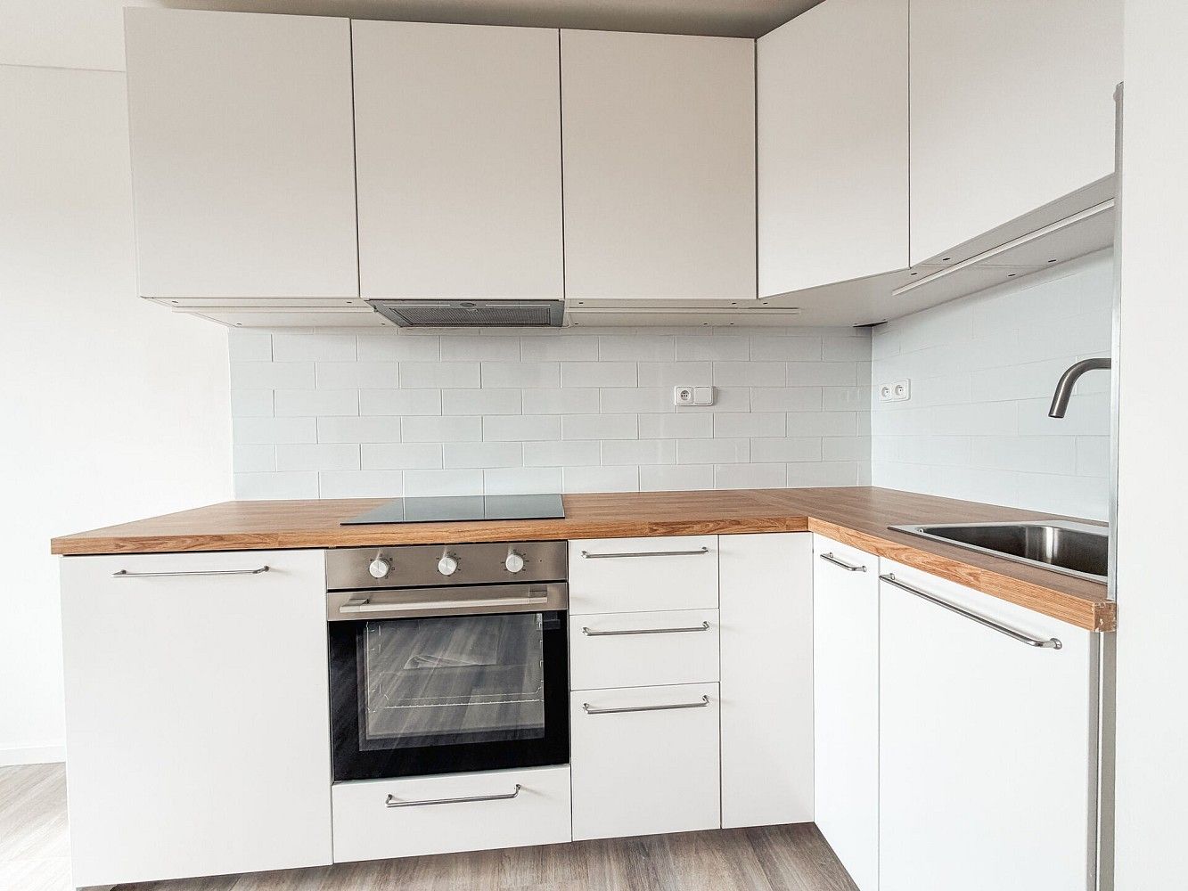 Byt 2+kk · 30 m² · Praha, okres Praha 6, Hlavní město Praha - 4
