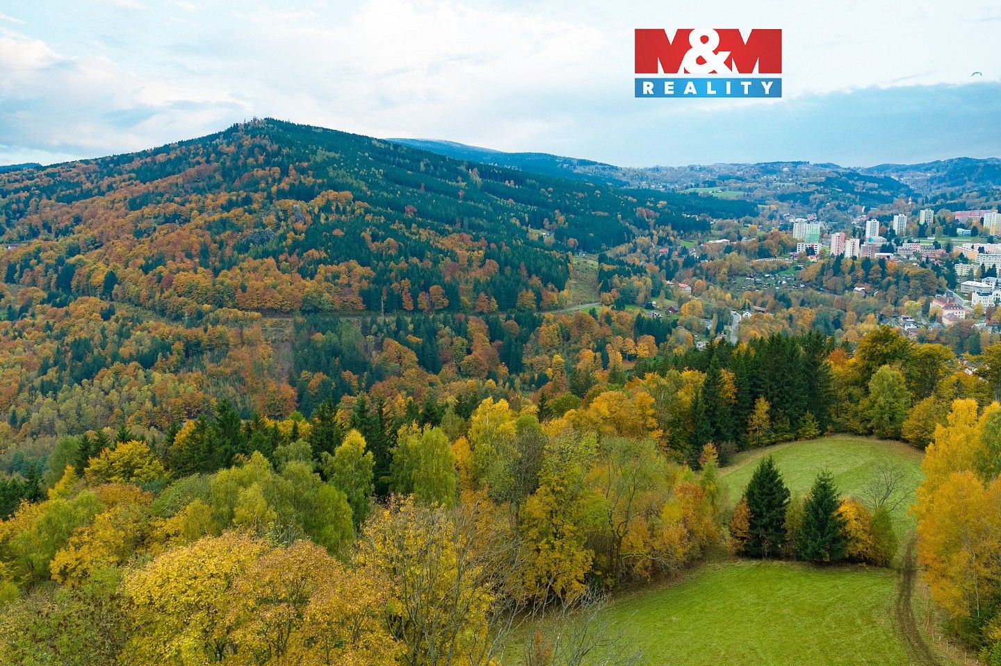 Louka, 1 589 m²