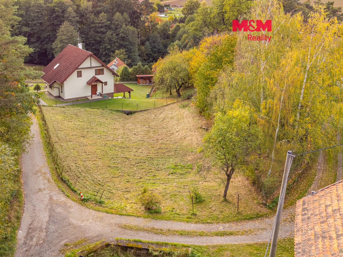 Pozemek pro bydlení, 705 m²
