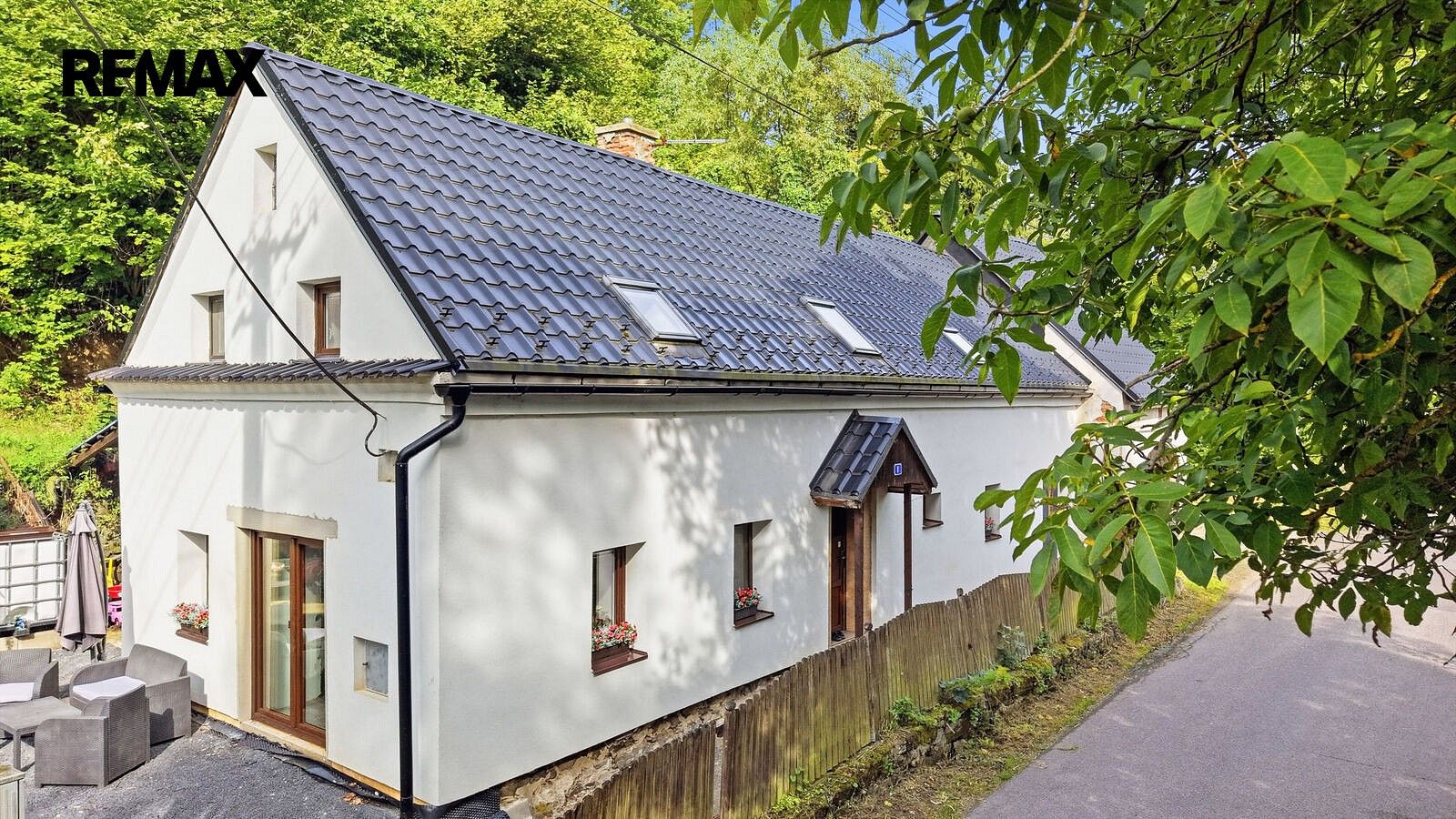 Rodinné domy, Žandov - Dolní Police, okres Česká Lípa, 115 m² - 1
