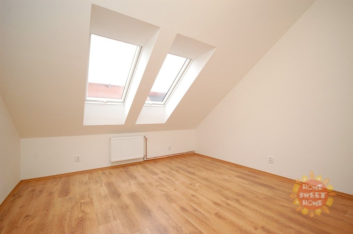 2+kk, Žerotínova, Praha, 47 m²