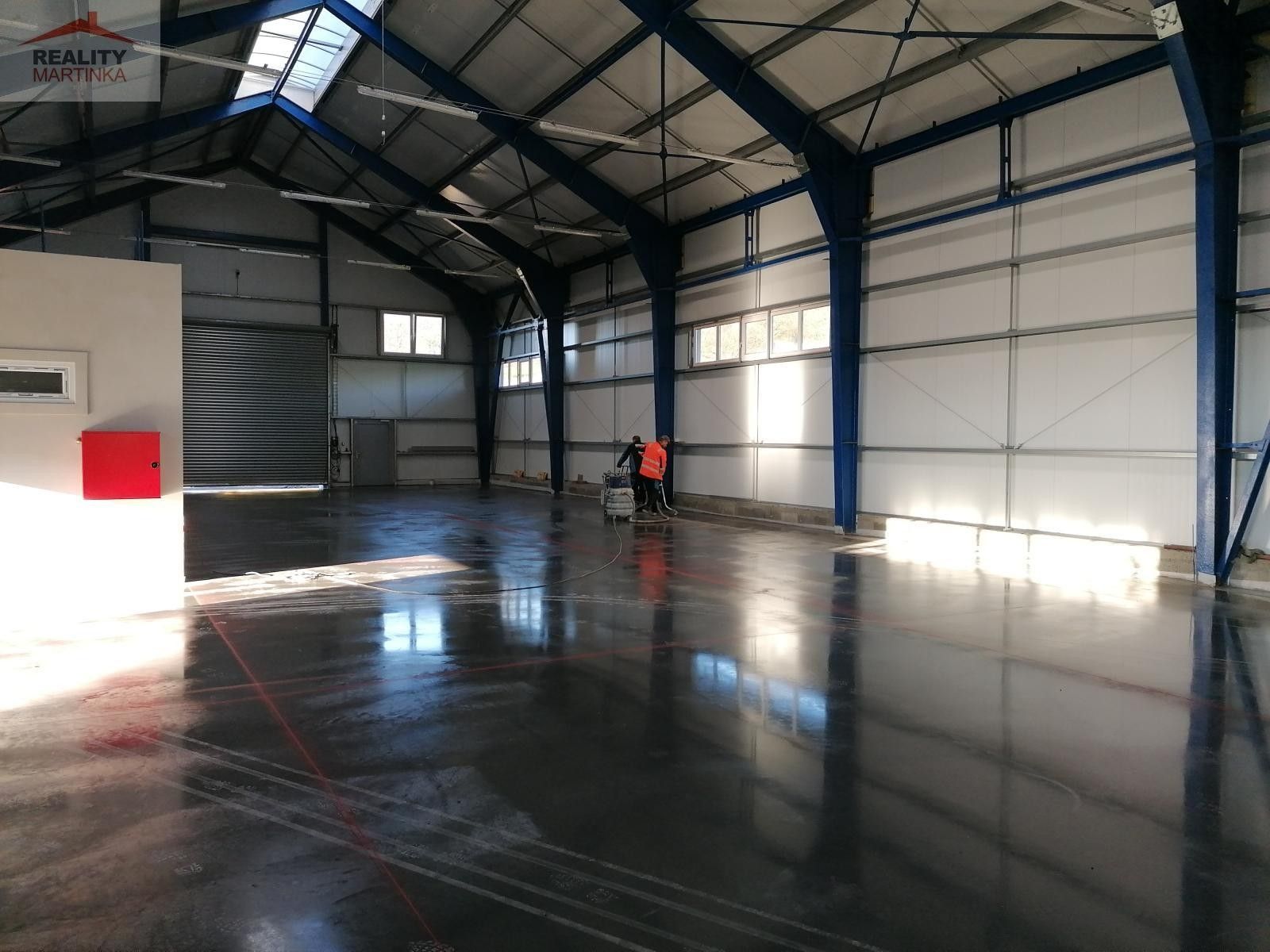 Výrobní prostory, Bynina, Valašské Meziříčí, 820 m²