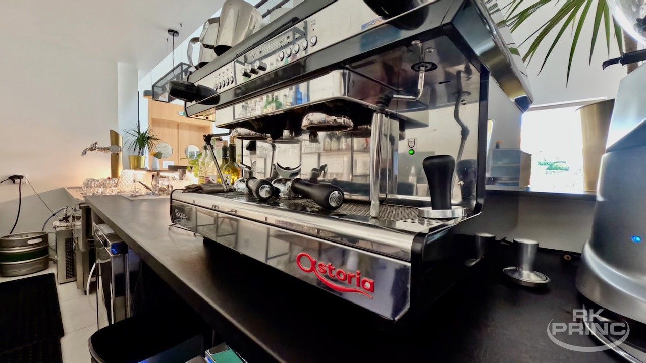Restaurace · 300 m² · Horní náměstí,Lysolaje,Praha-Lysolaje - 3