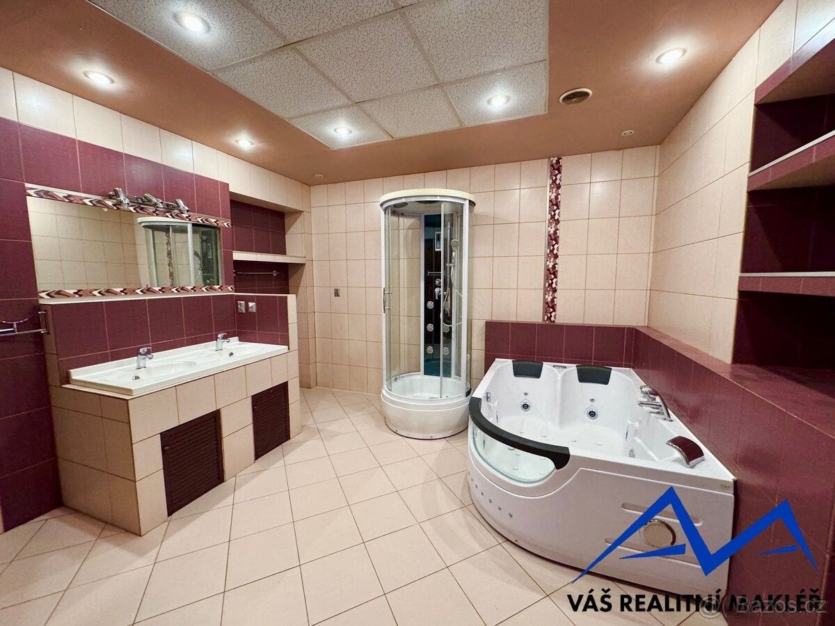 Byty, Český Těšín, 737 01