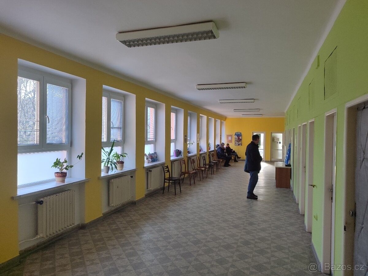 Pronájem obchodní prostory - Karviná, 735 06