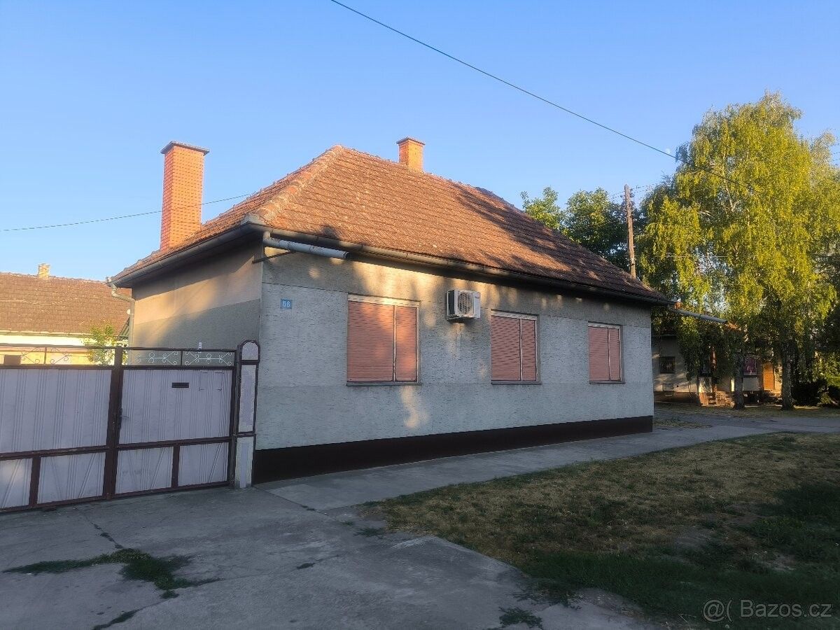 Rodinné domy, 987 66, Zahraničí