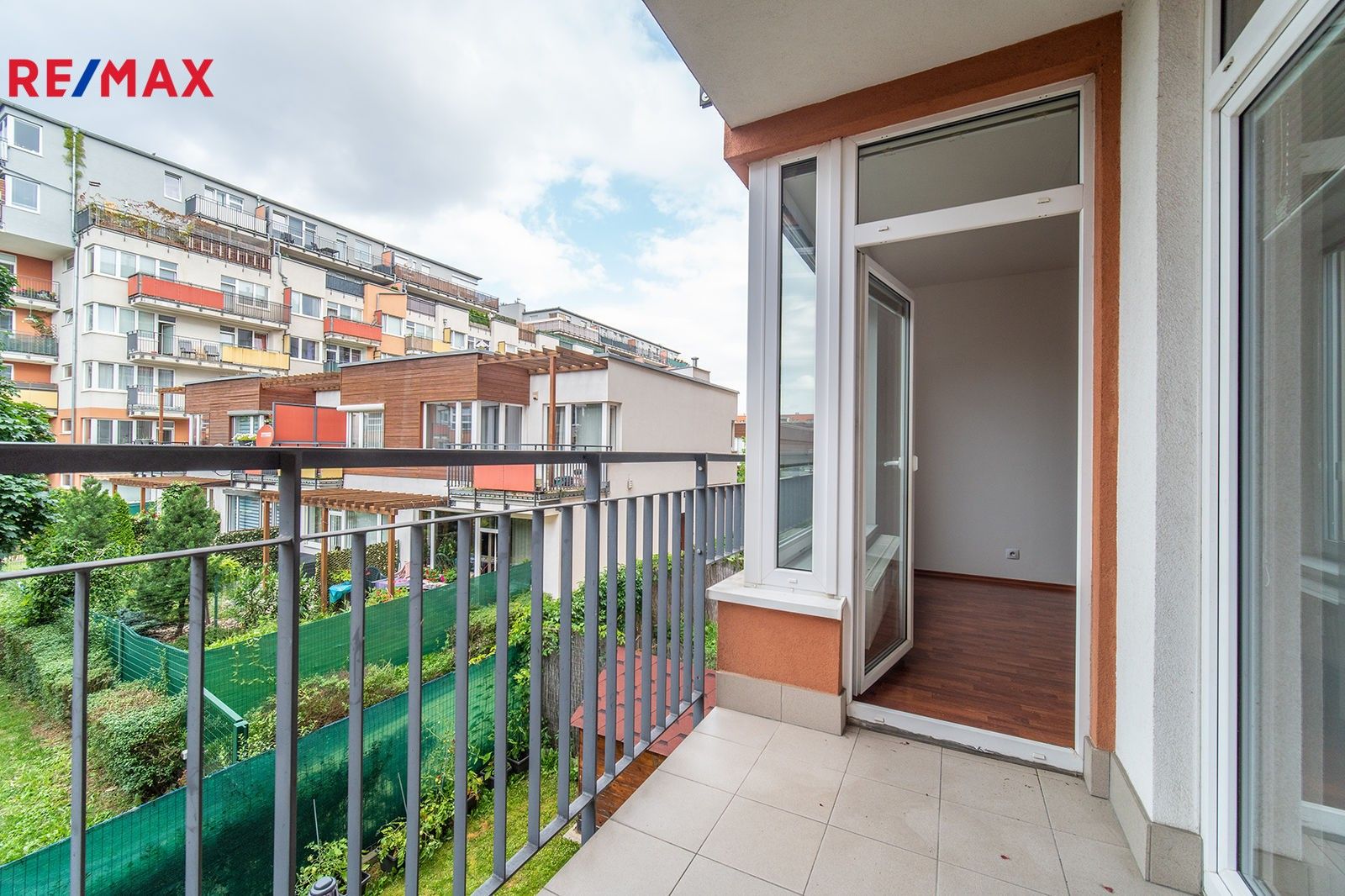 Pronájem byt 2+kk - Podkovářská, Praha, 51 m²