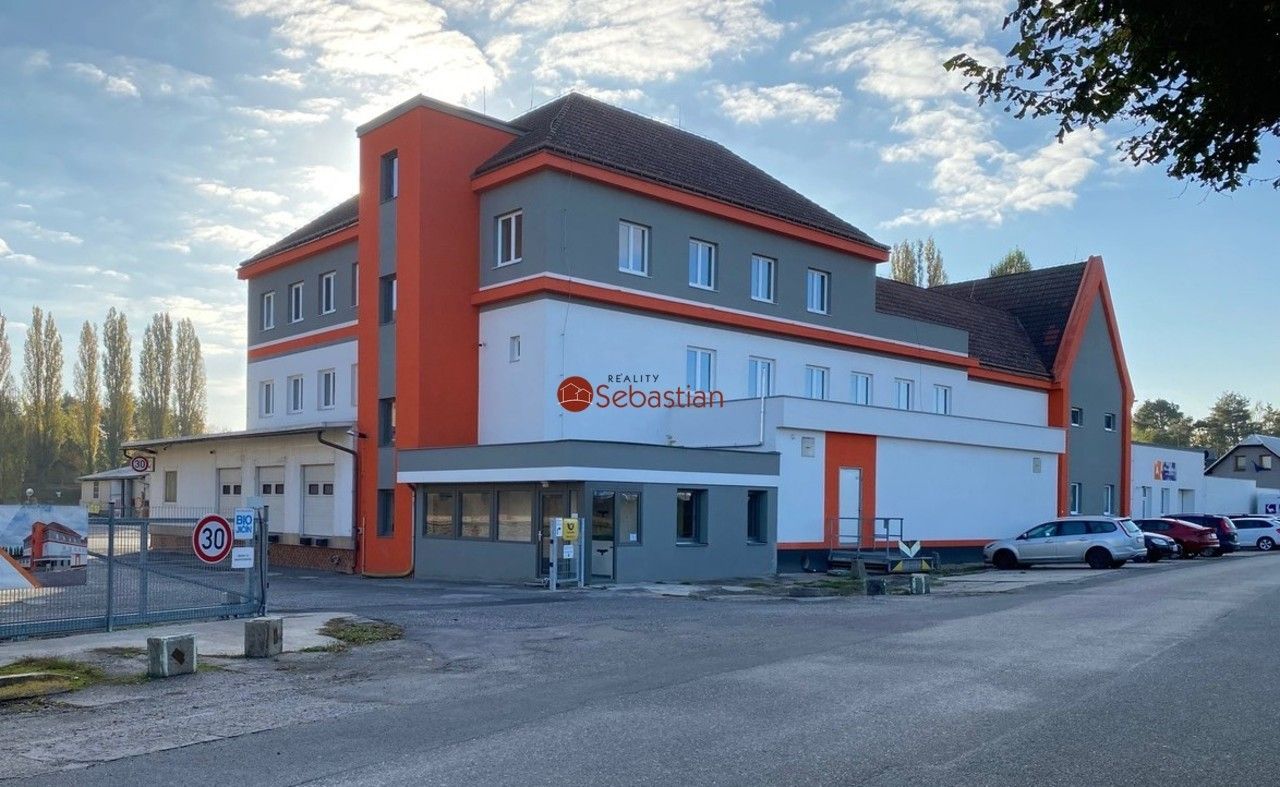 Obchodní prostory, Dělnická, Jičín, 245 m²