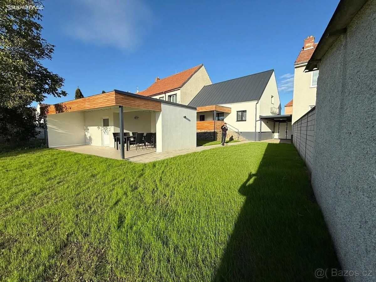 Rodinné domy, Moravany u Kyjova, 696 50