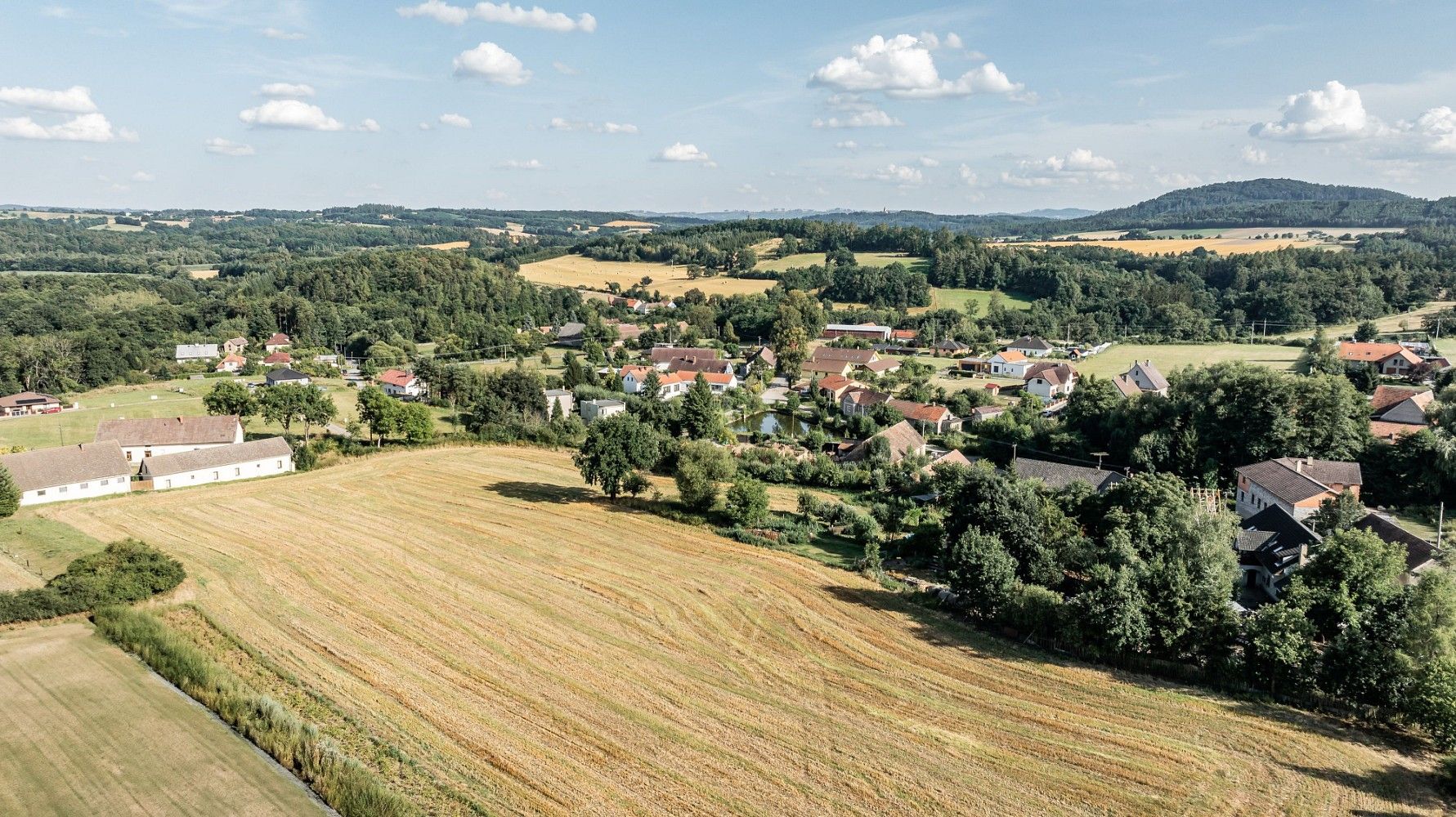 Prodej pozemek pro bydlení - Týnec nad Sázavou, okres Benešov, Středočeský kraj - 2