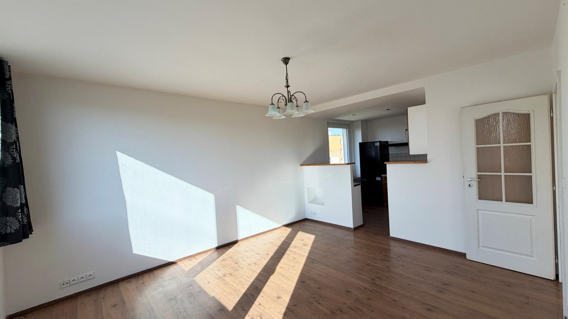 Pronájem byt 3+kk - Sulická, Praha, 55 m² - 5