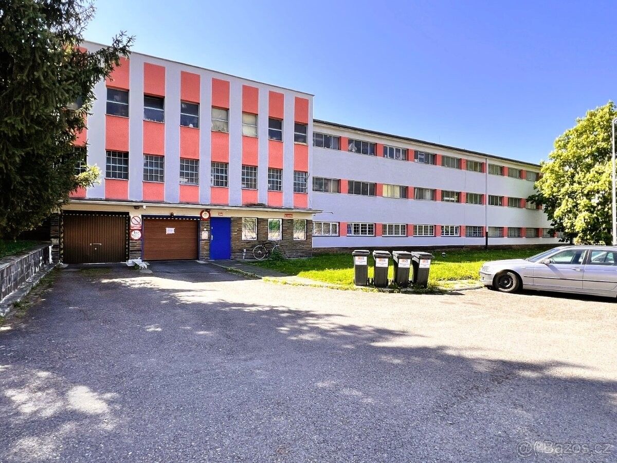 Garáže, Přerov, 750 02