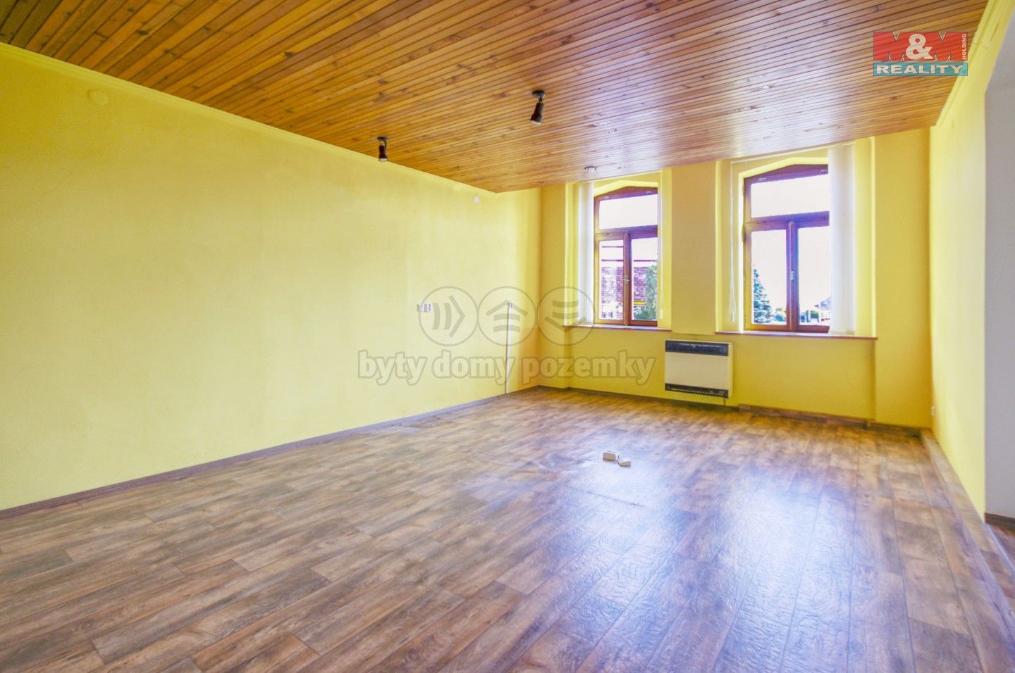 Pronájem kancelář - nám. Osvobození, Kralovice, 31 m²