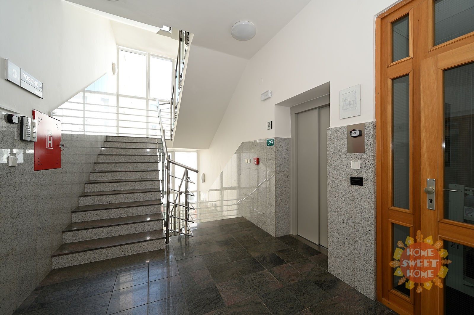 Pronájem kancelář - Londýnská 730, Praha Vinohrady, 25 m² - 5