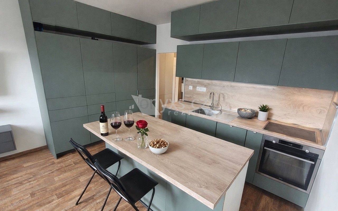 Pronájem byt 2+kk - Gabinova, Praha, 49 m²