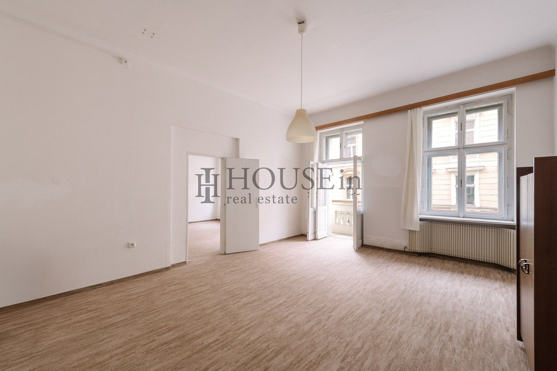 Prodej byt 3+kk - Varšavská, Praha, 103 m²