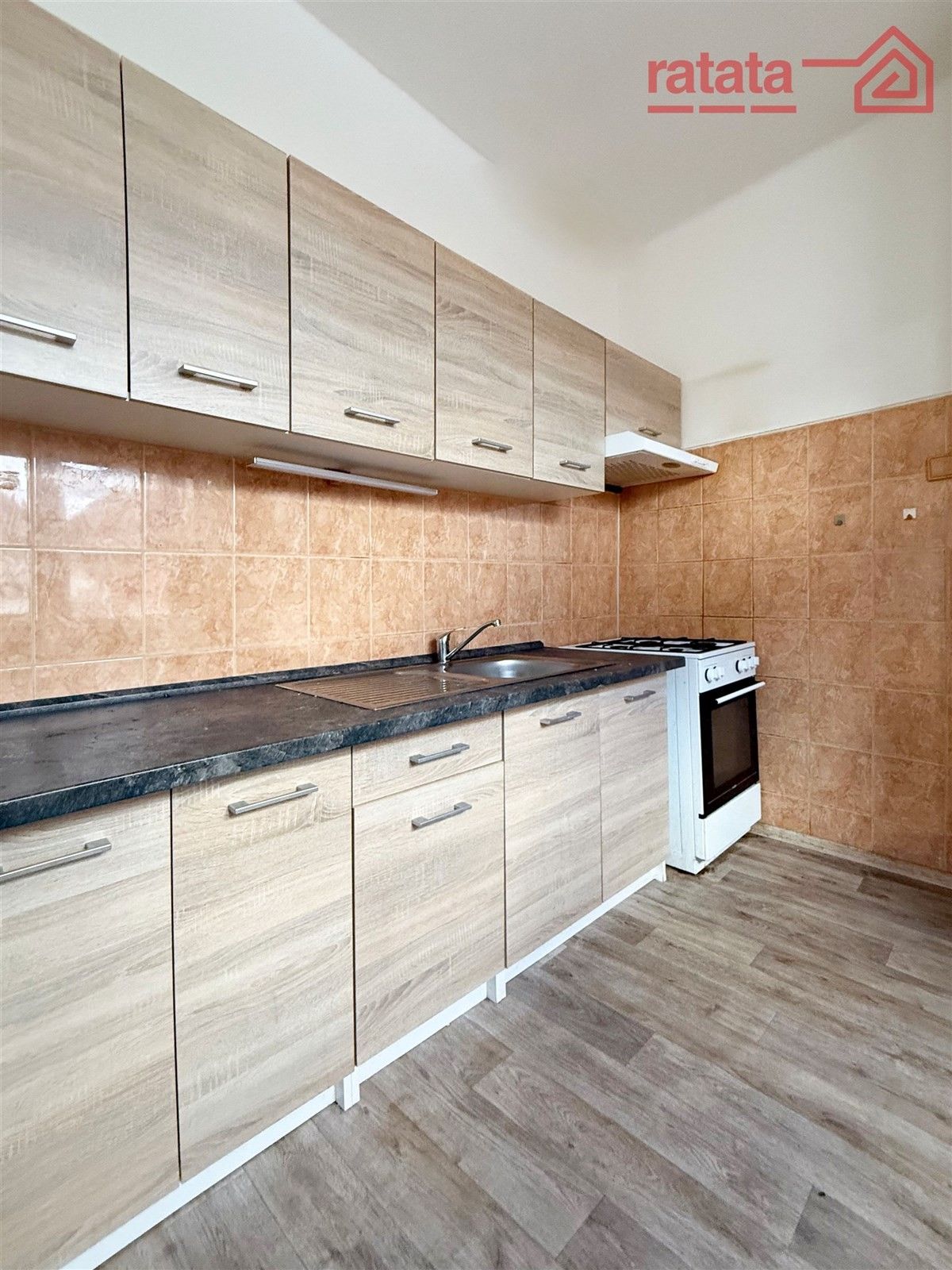 2+1, Pod Stadionem, Klášterec nad Ohří, 56 m²