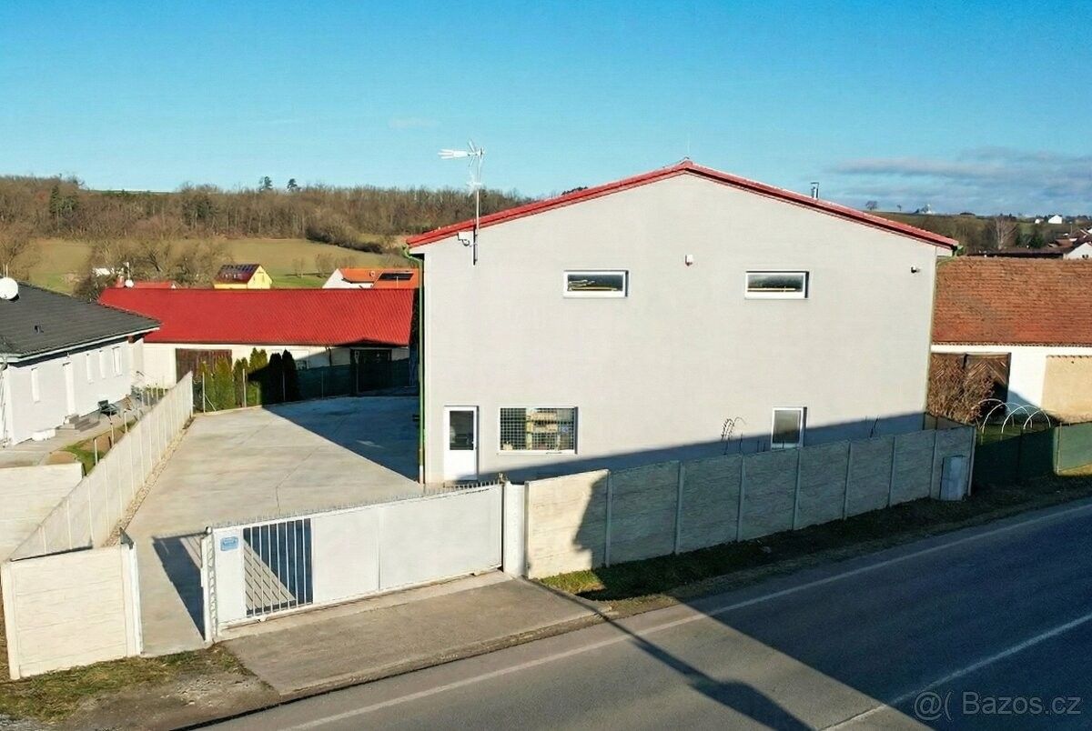 Obchodní prostory · Králův Dvůr u Berouna, 267 01 - 4
