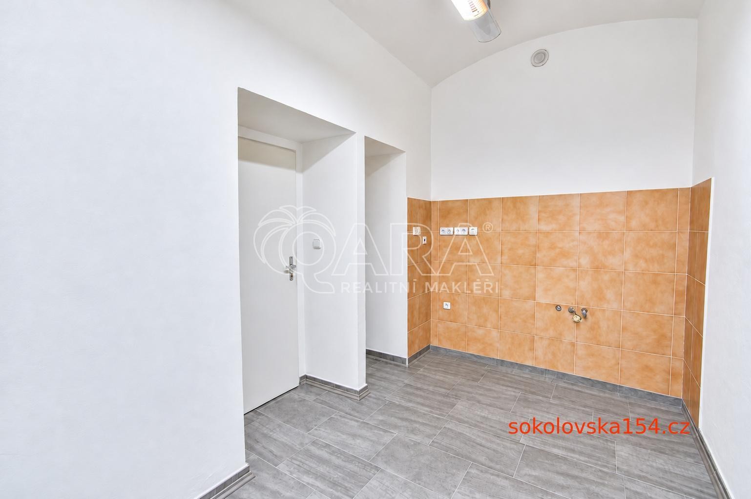 Obchodní prostory · 51 m² · Sokolovská, Praha - 3