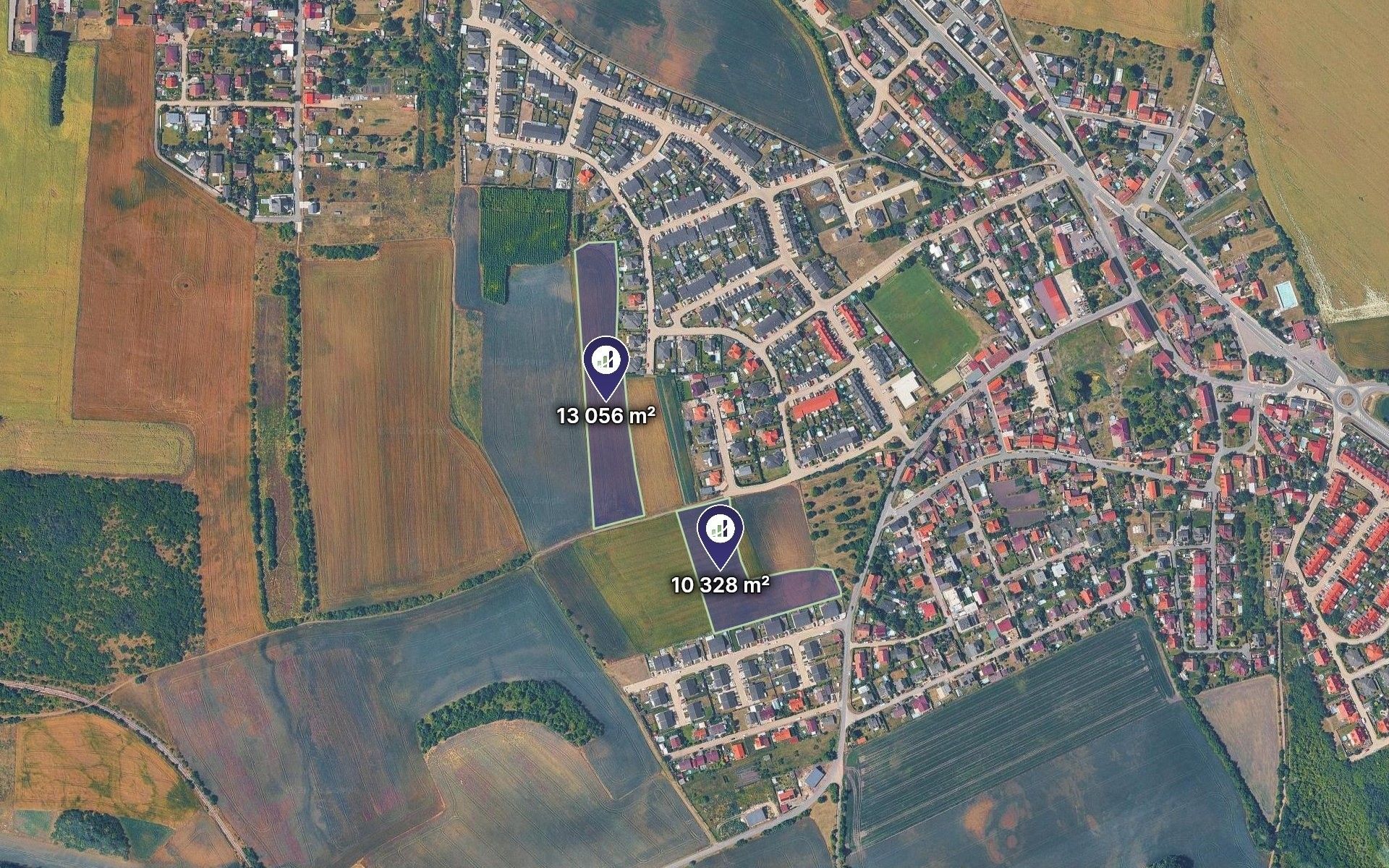 Zeme, 23384 m²