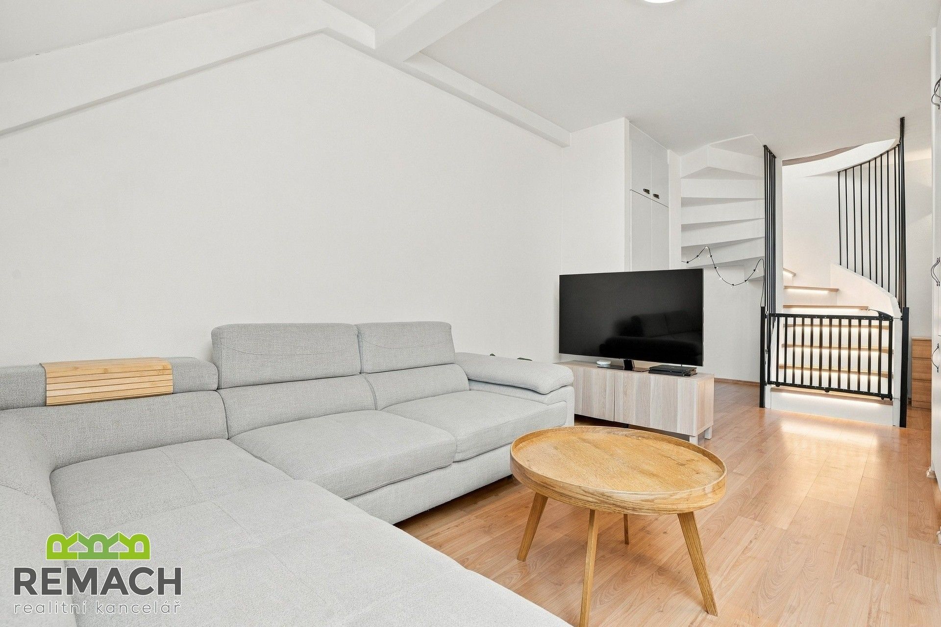 Prodej byt 4+kk - Moravní nábřeží, Staré Město, 112 m² - 5