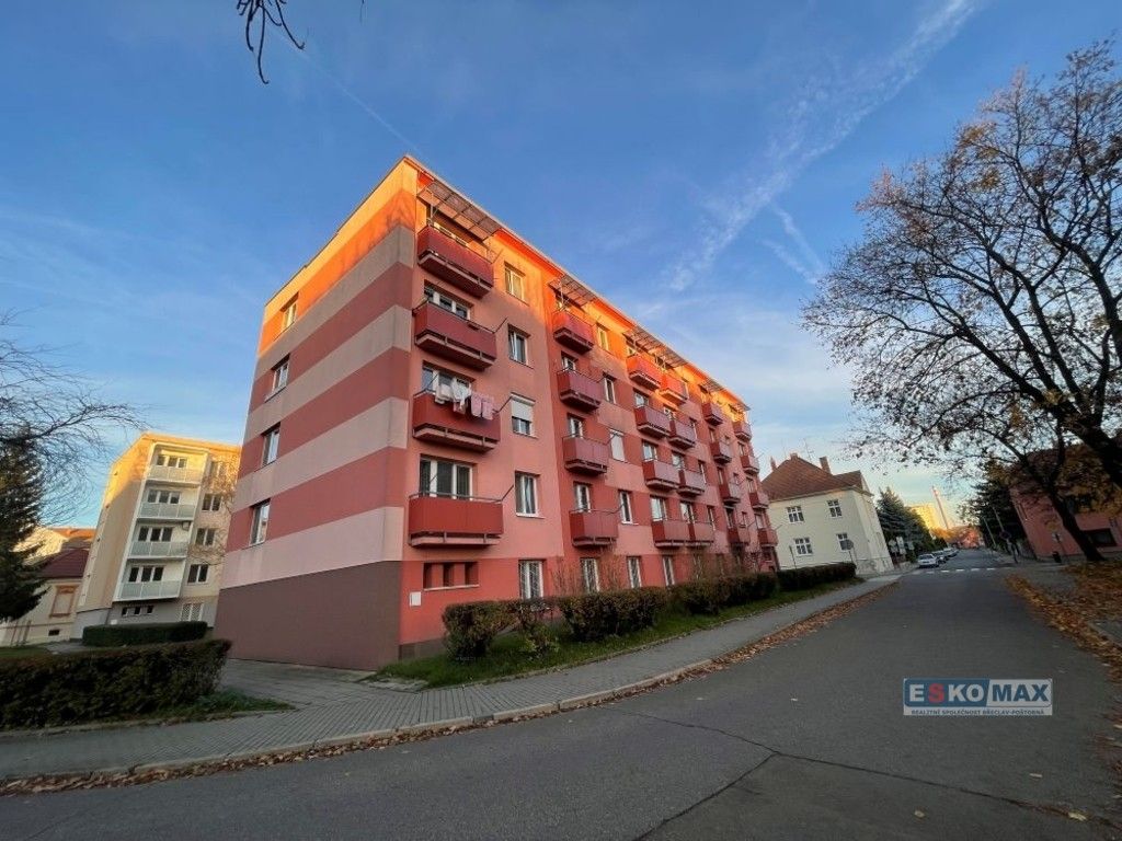 2+1, Fintajslova, Břeclav, 55 m²