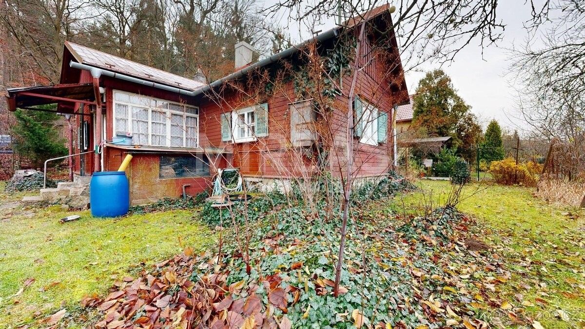 Chaty, Čisovice, 252 04