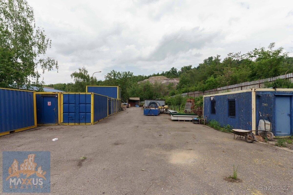 Pronájem pozemek pro bydlení - Praha, 198 00