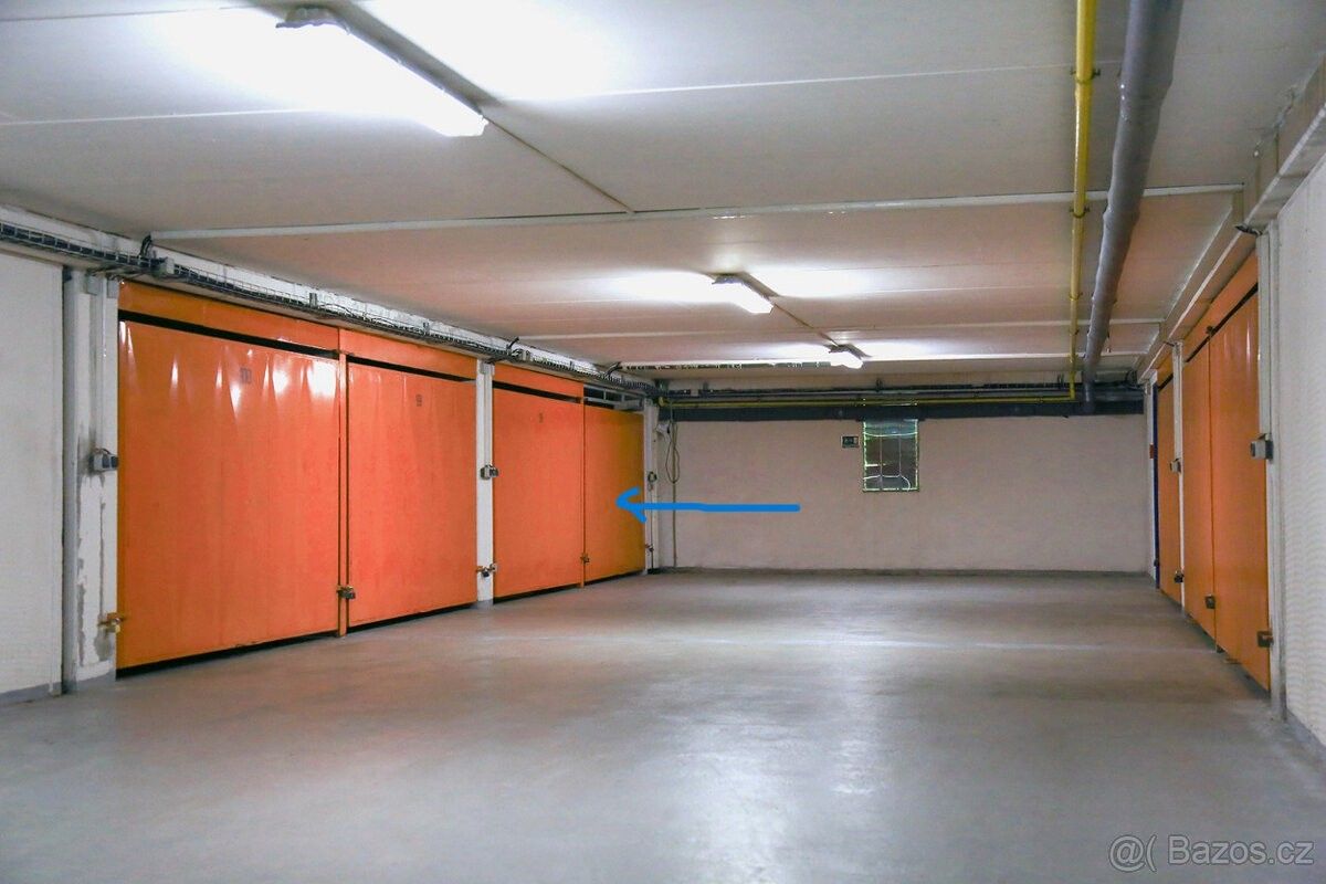 Pronájem garáž - Praha, 104 00, 20 m²