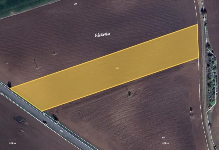 Zemědělské pozemky, Český Brod, 9 423 m²