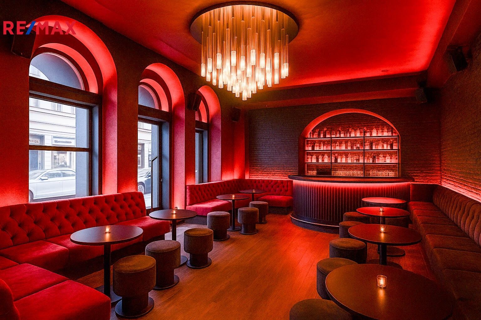 Restaurace, Soukenická, Praha, 181 m²