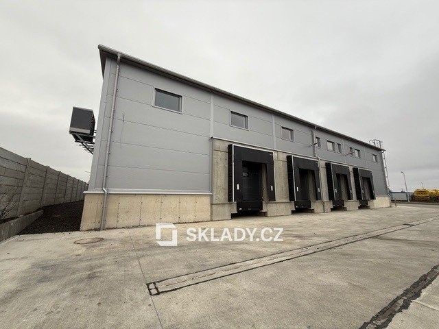 Sklady, Hořovice, 1 168 m² - 1
