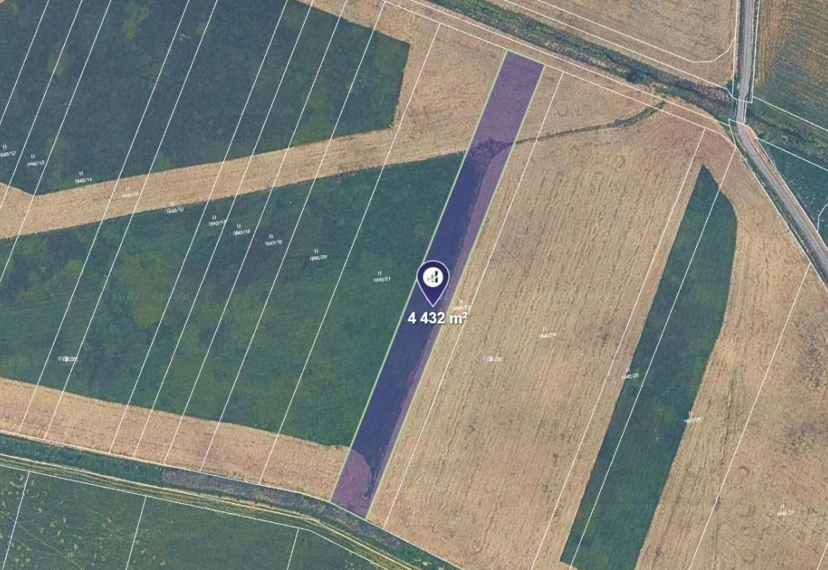 Louka, 4 432 m²