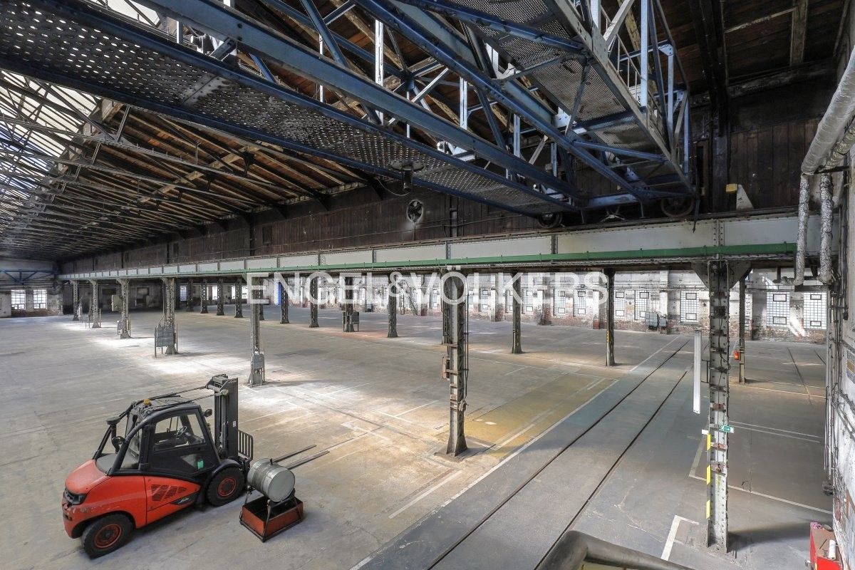 Pronájem sklad - Železniční 119, Plzeň Východní Předměstí, 14 528 m² - 5