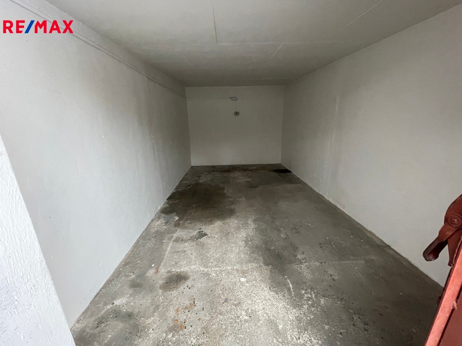 Pronájem garáž - České Budějovice, 19 m²