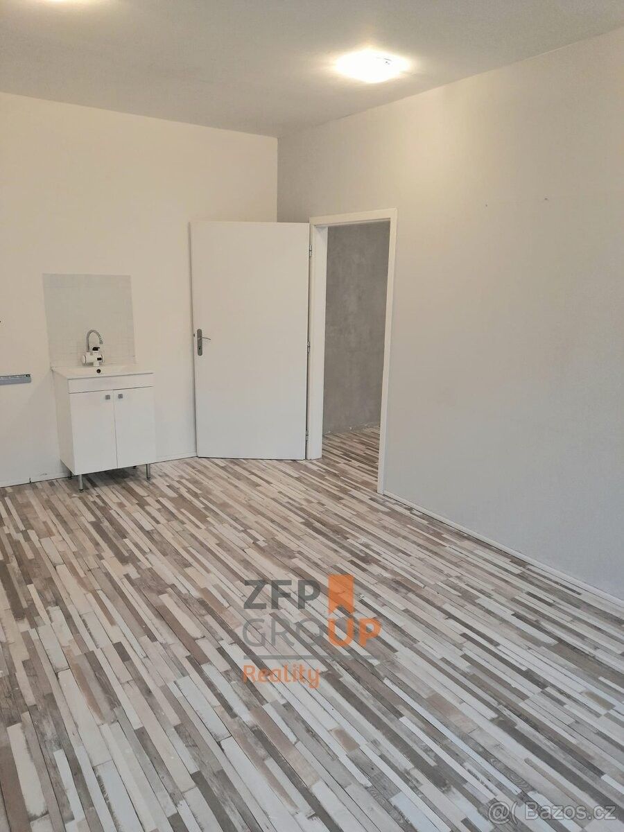 Kanceláře, Praha, 156 00