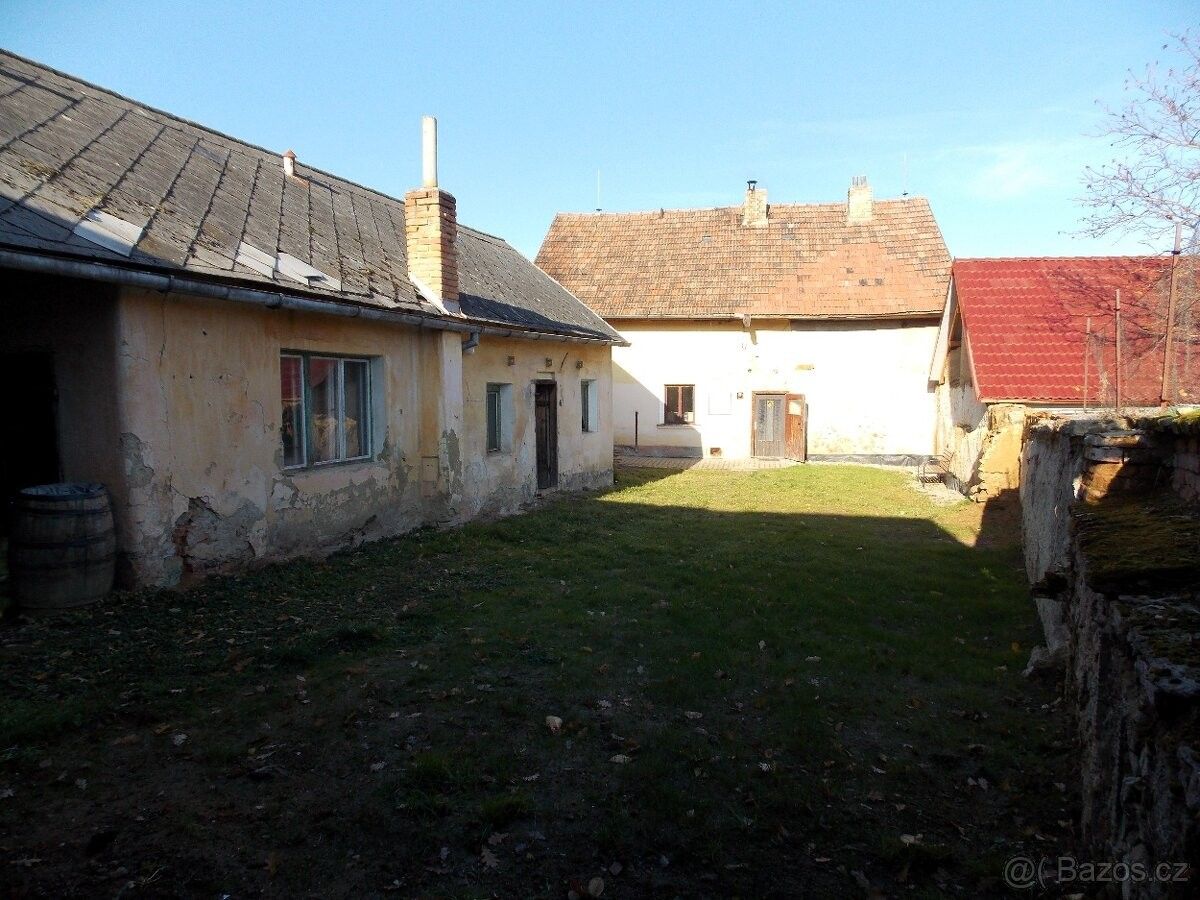 Rodinné domy, Lhenice, 384 02