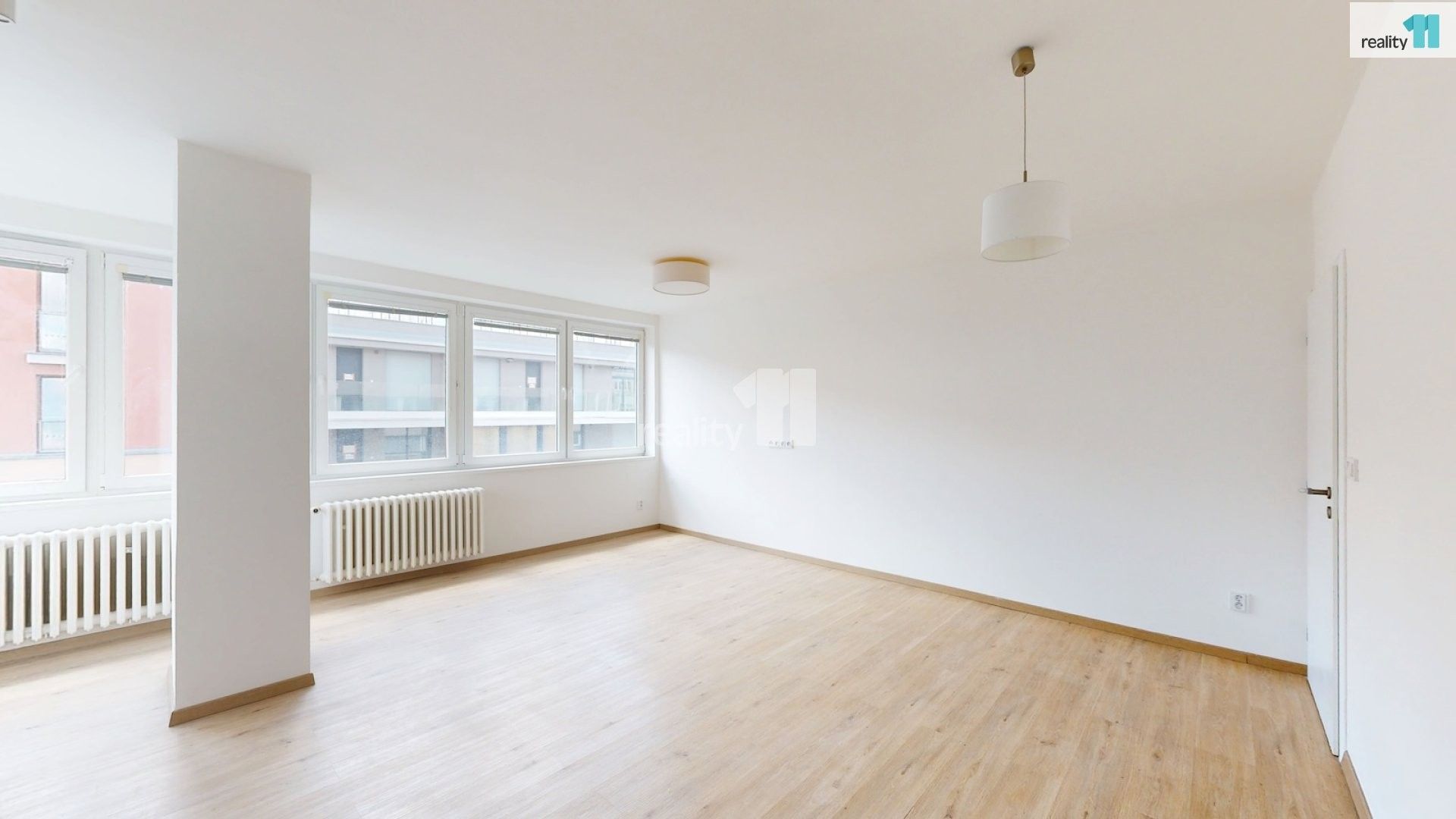 3+kk, Tusarova, Praha, 74 m² - 1